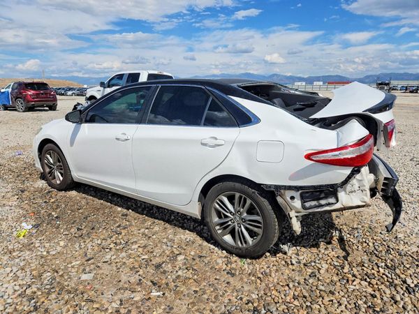 2016 TOYOTA CAMRY