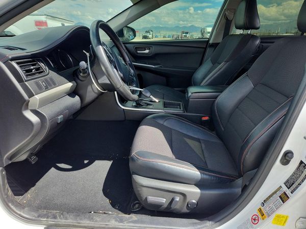 2016 TOYOTA CAMRY