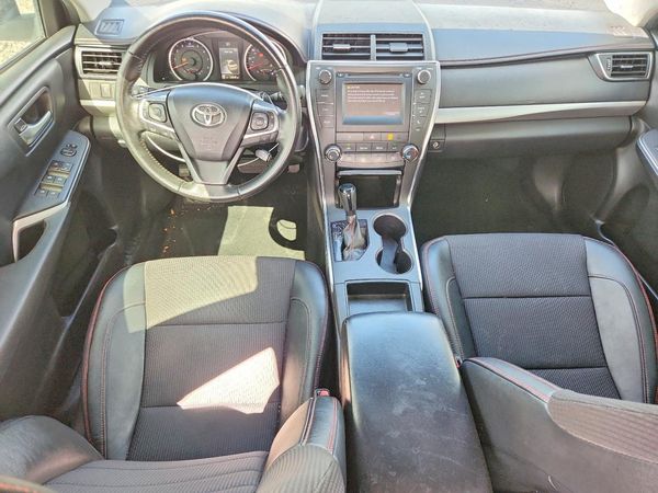 2016 TOYOTA CAMRY