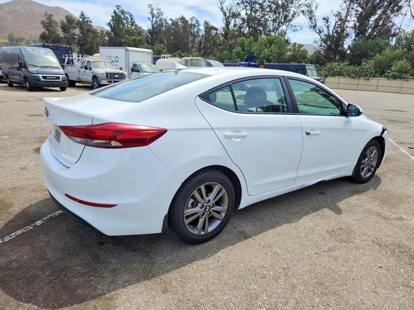 2018 HYUNDAI ELANTRA