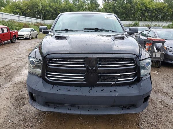 2016 RAM 1500 Sport