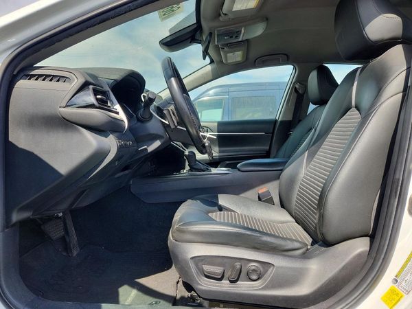 2023 TOYOTA CAMRY SE — DENT