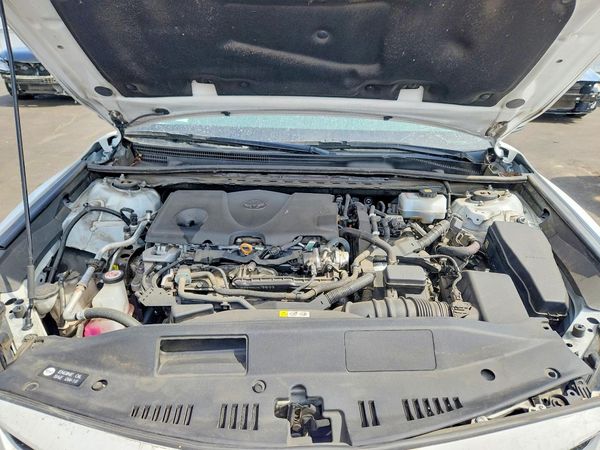 2023 TOYOTA CAMRY SE — Engine bay