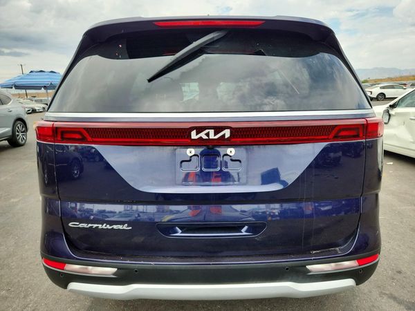 2022 KIA CARNIVAL