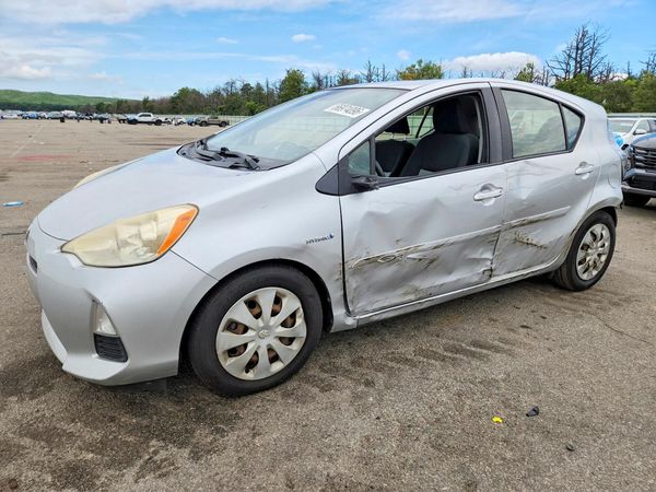 2012 TOYOTA PRIUS