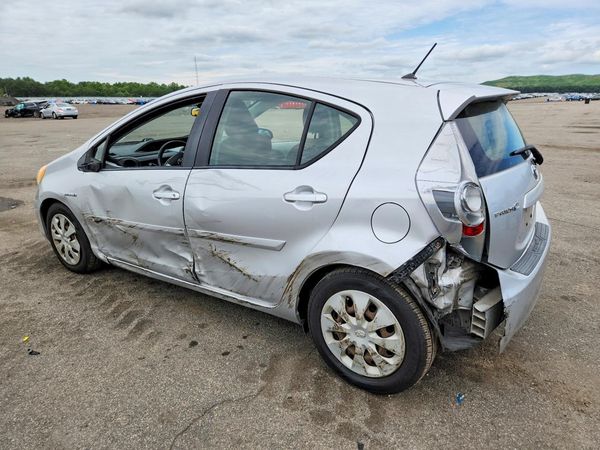 2012 TOYOTA PRIUS