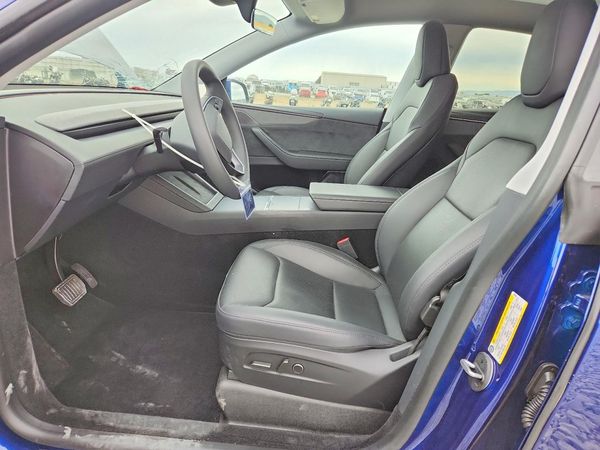 2026 TESLA MODEL Y