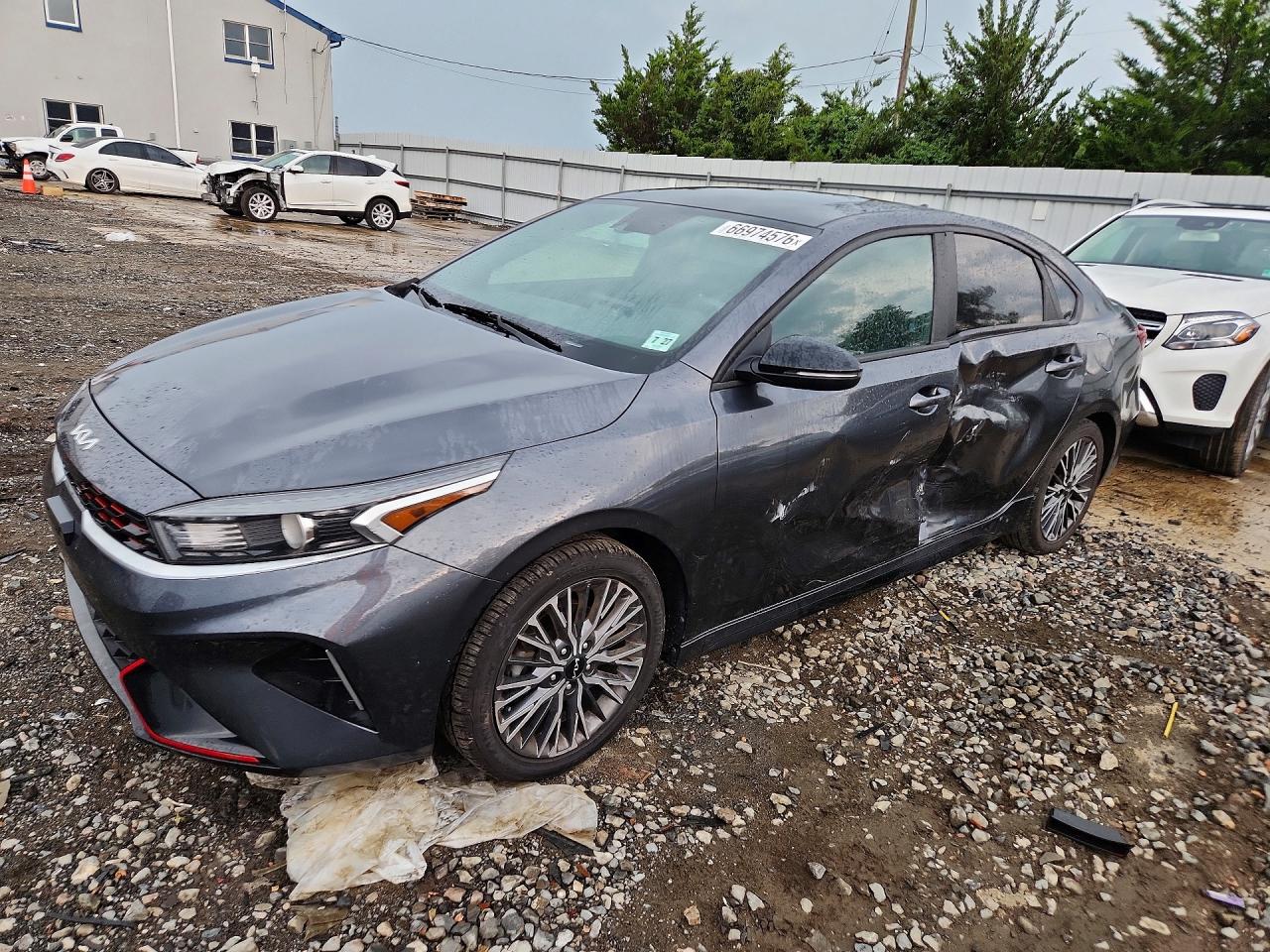 2022 KIA FORTE GT Line