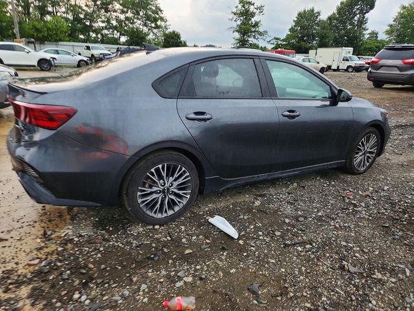 2022 KIA FORTE GT Line