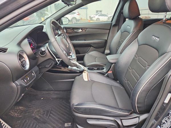 2022 KIA FORTE GT Line