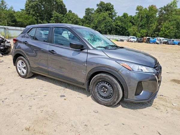 2024 NISSAN KICKS