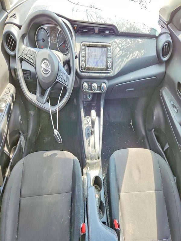 2024 NISSAN KICKS