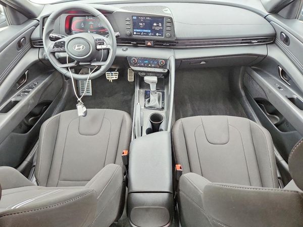 2026 HYUNDAI ELANTRA