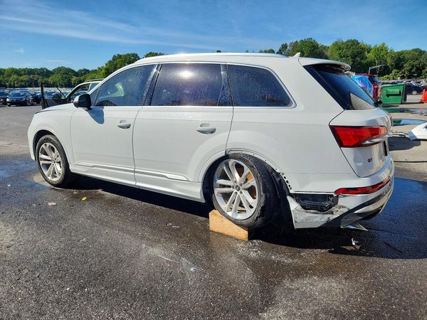 2025 AUDI Q7