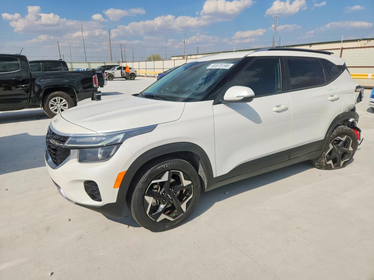 2025 KIA SELTOS S, X-Line