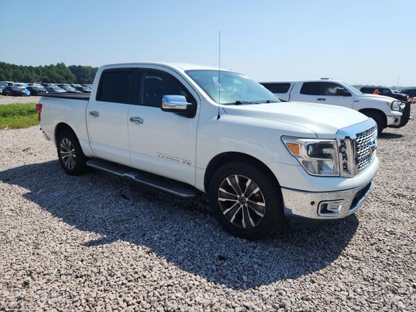 2018 NISSAN TITAN