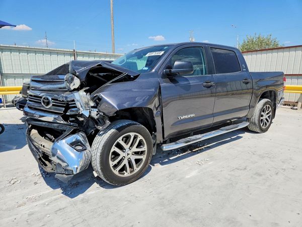 2017 TOYOTA TUNDRA SR5