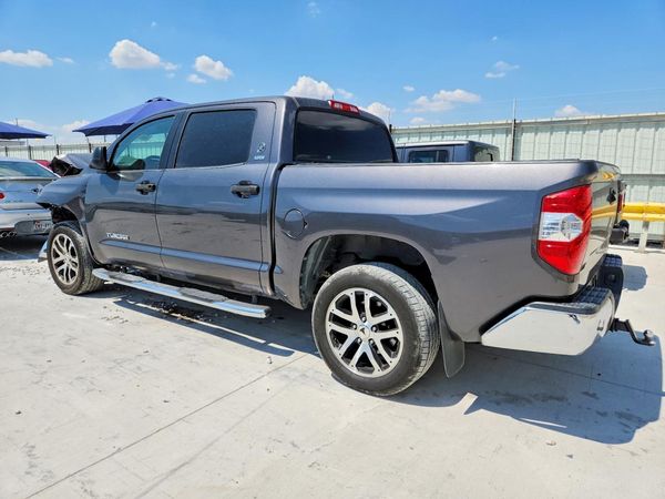 2017 TOYOTA TUNDRA SR5