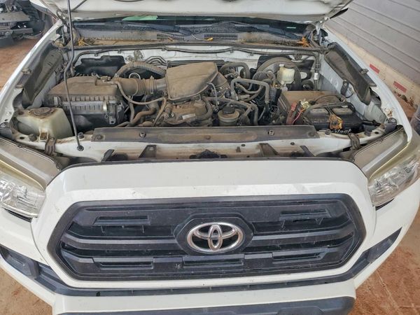 2017 TOYOTA TACOMA SR/SR5