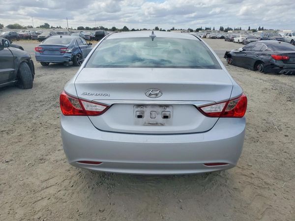 2012 HYUNDAI SONATA Middle-low level