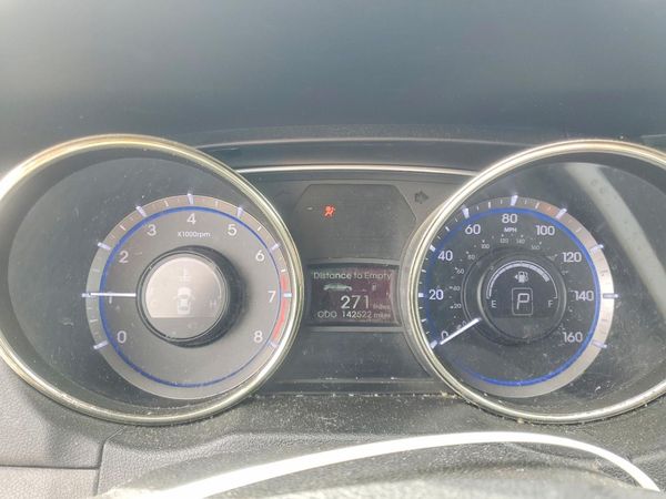 2012 HYUNDAI SONATA Middle-low level