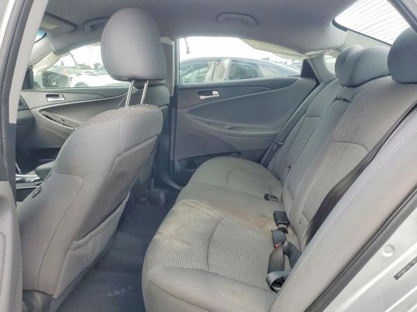 2012 HYUNDAI SONATA Middle-low level