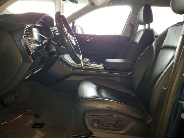 2022 AUDI Q7
