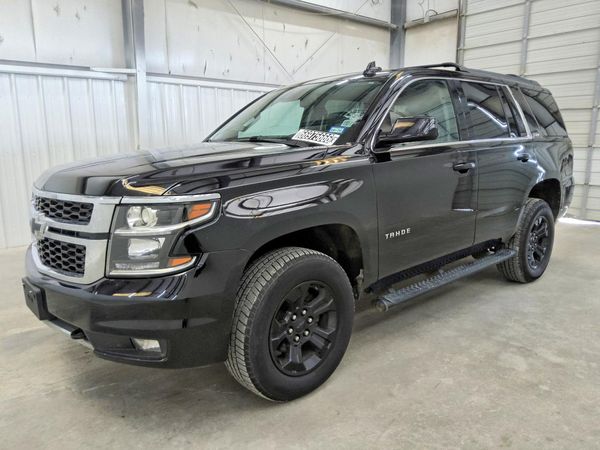 2020 CHEVROLET TAHOE LT — Front 3/4