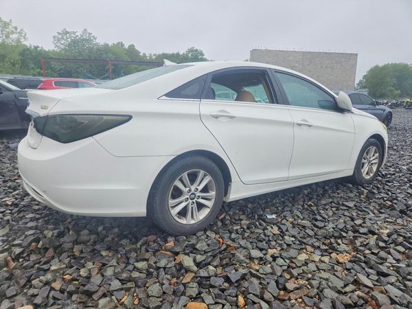 2013 HYUNDAI SONATA GLS/ GLS Popular