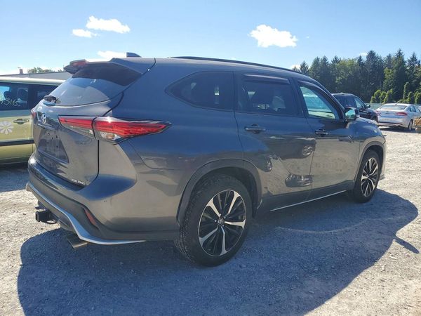 2021 TOYOTA HIGHLANDER XSE