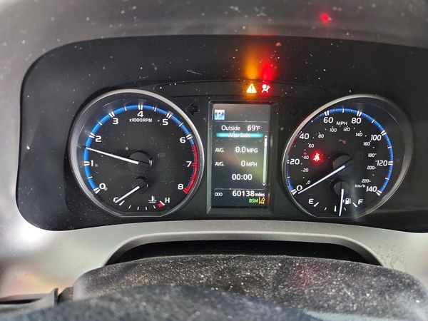 2018 TOYOTA RAV4 Adventure/XLE