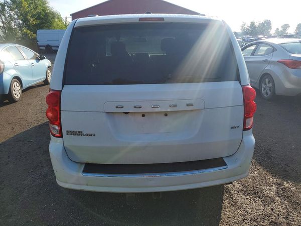 2014 DODGE GRAND CARAVAN SE