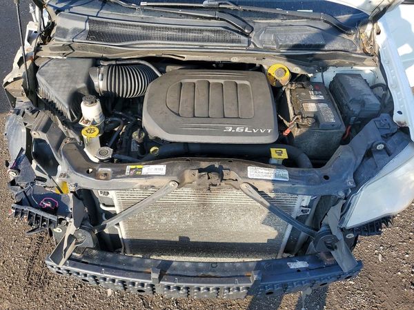2014 DODGE GRAND CARAVAN SE