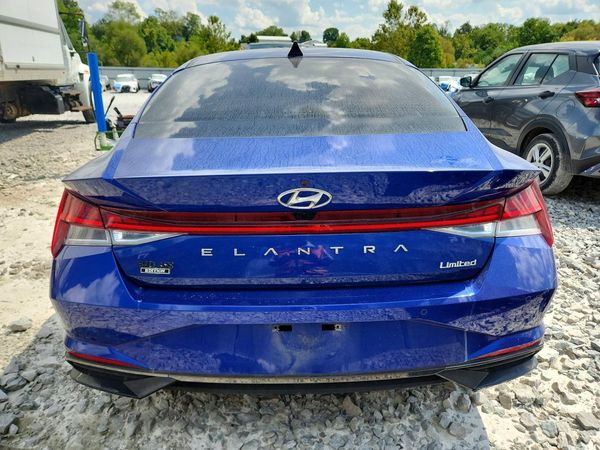 2022 HYUNDAI ELANTRA