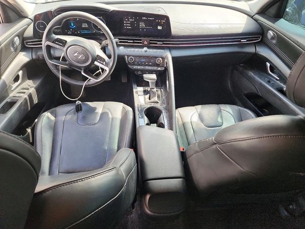 2022 HYUNDAI ELANTRA