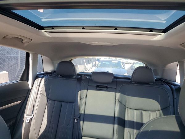 2019 AUDI E-TRON e-tron quattro Prestige — SUVN