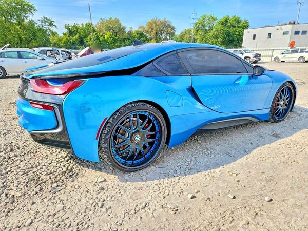 2016 BMW I8