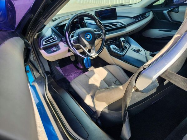 2016 BMW I8