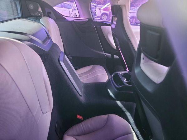 2016 BMW I8