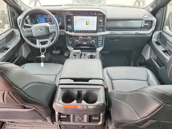 2025 FORD F150