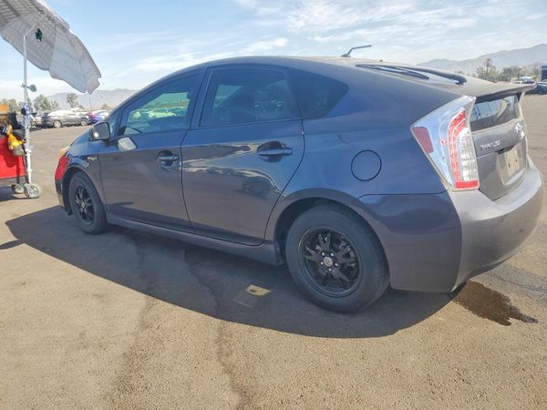 2013 TOYOTA PRIUS