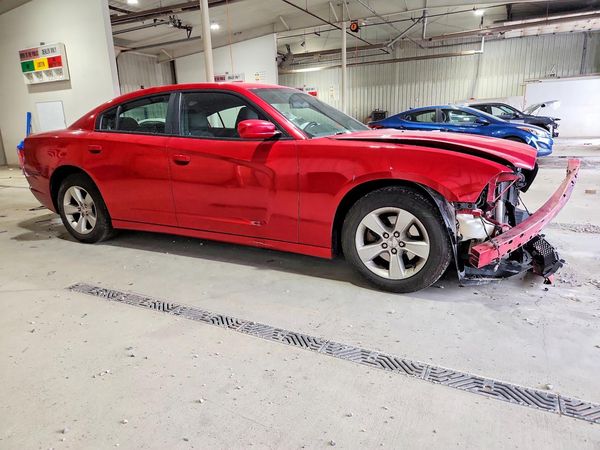 2012 DODGE CHARGER SE — Passenger 3/4
