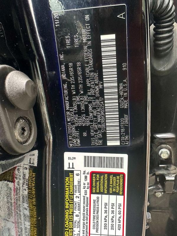 2021 TOYOTA HIGHLANDER LE
