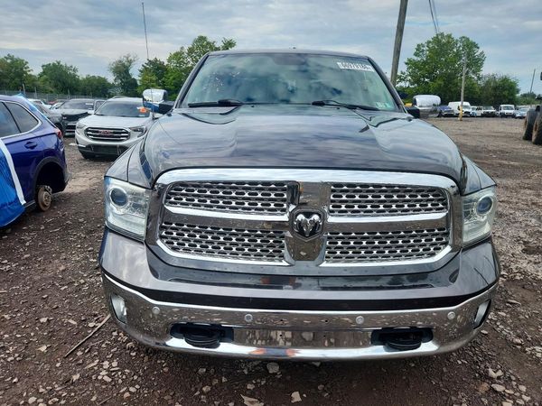 2015 RAM 1500 Laramie