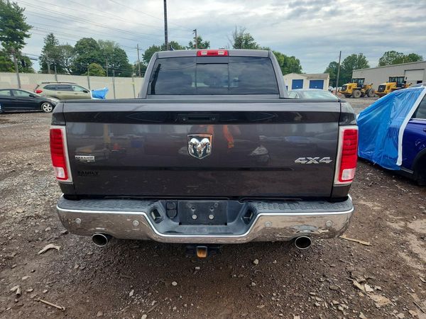 2015 RAM 1500 Laramie