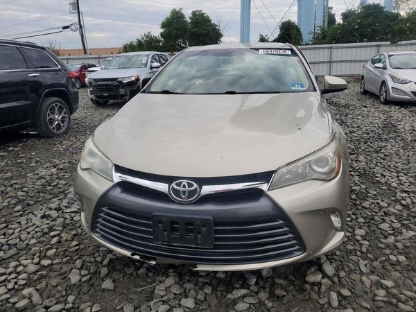2016 TOYOTA CAMRY