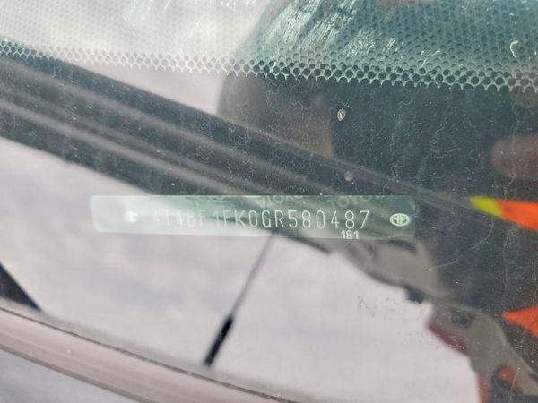 2016 TOYOTA CAMRY