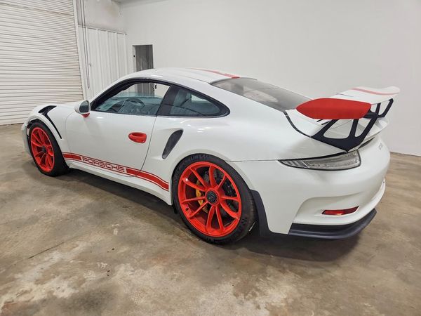2016 PORSCHE 911 RS