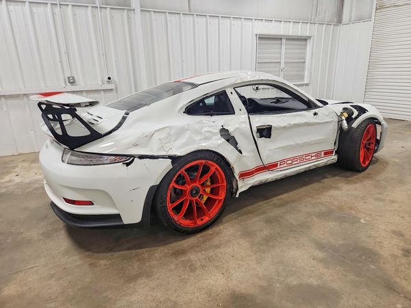 2016 PORSCHE 911 RS