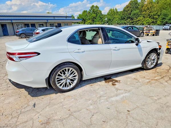2019 TOYOTA CAMRY